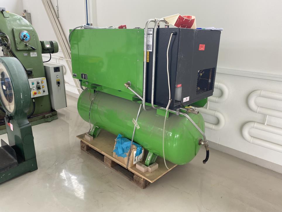 Použité náhradní díly a stroje-1